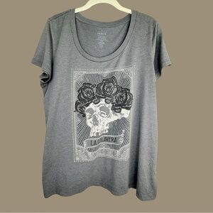 Torrid Graphic Tee Sz 0 La Calavera Skull Rose Gray Dia de los Muertos Goth